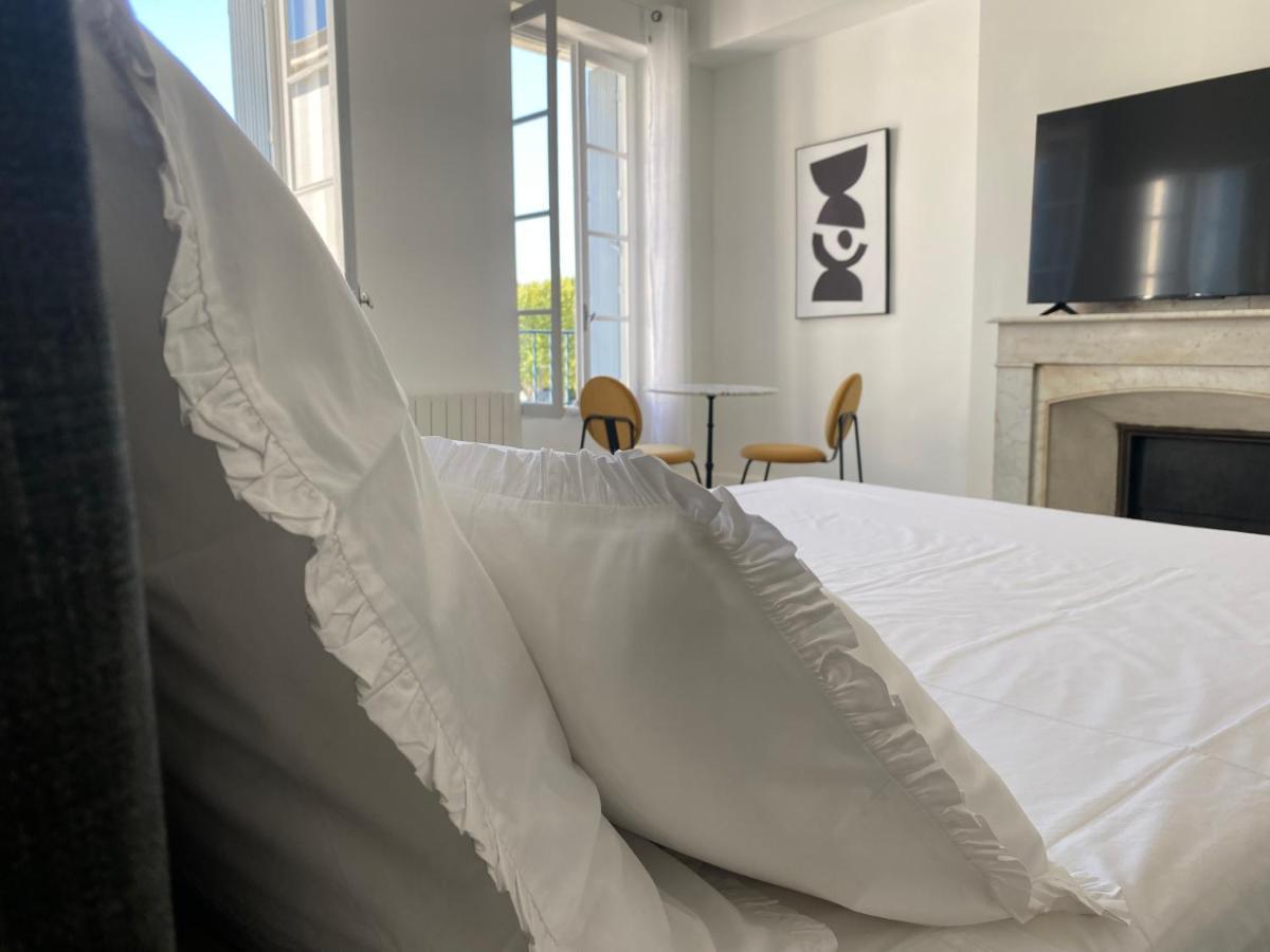 Maison D'Hotes Le 1853 นาร์บอนน์ ภายนอก รูปภาพ